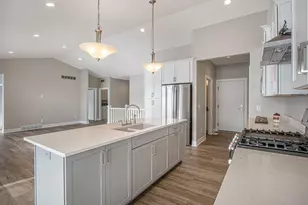 552 Sun Vale Ln, Grandville, MI 49418 - Photo 8