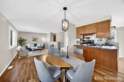 1561 Beech Street SW, Wyoming, MI 49509 - Photo 6