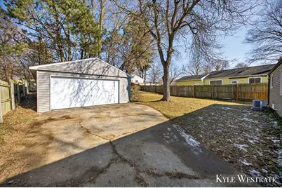 1561 Beech Street SW, Wyoming, MI 49509 - Photo 32