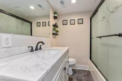 3848 Groveland Avenue SW, Wyoming, MI 49519 - Photo 8