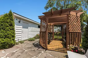 3848 Groveland Ave SW, Wyoming, MI 49519 - Photo 14