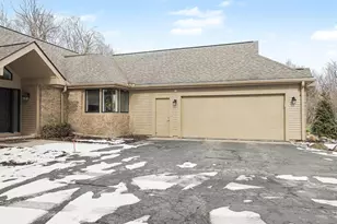 4502 Cross Creek Dr, Ann Arbor, MI 48108 - Photo 6