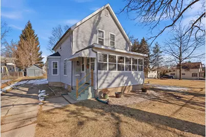 614 E Washington Street, Ionia, MI 48846 - Photo 2