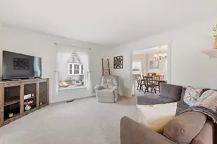 614 E Washington St, Ionia, MI 48846 - Photo 4