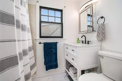 828 W Lovell Street, Kalamazoo, MI 49007 - Photo 10