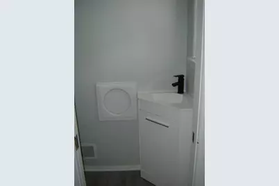 271 68th Street SW, Grand Rapids, MI 49548 - Photo 8