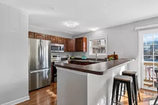 3031 Barclay Way, Ann Arbor, MI 48105 - Photo 2