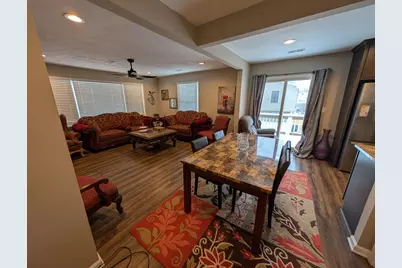 2126 McGregor Road #Upper, Ypsilanti, MI 48198 - Photo 4