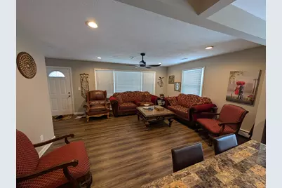 2126 McGregor Road #Upper, Ypsilanti, MI 48198 - Photo 2