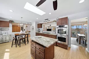 1910 Essex Ln, Jackson, MI 49203 - Photo 16