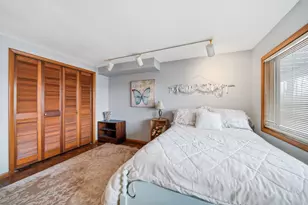 1910 Essex Ln, Jackson, MI 49203 - Photo 36