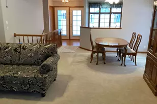 811 Clarewood Ct, Holland, MI 49423 - Photo 4