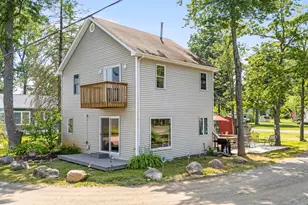 62560 Gilmore Ave, Dowagiac, MI 49047 - Photo 4