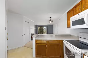 3280 Devonwood Hills NE, Grand Rapids, MI 49525 - Photo 8