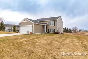 1996 Orlov Dr, Hudsonville, MI 49426 - Photo 2