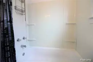 3191 Harris St, Ferndale, MI 48220 - Photo 10