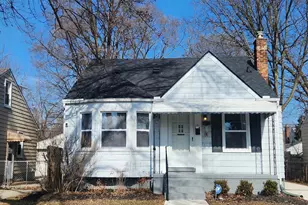 19977 Elkhart St, Harper Woods, MI 48225 - Photo 2