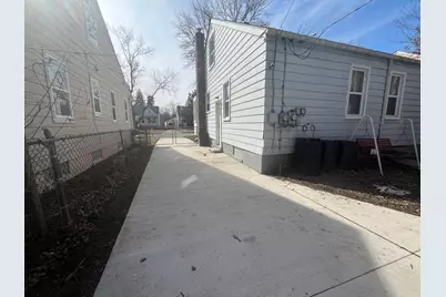 19977 Elkhart Street, Harper Woods, MI 48225 - Photo 22