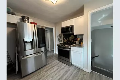 19977 Elkhart Street, Harper Woods, MI 48225 - Photo 6