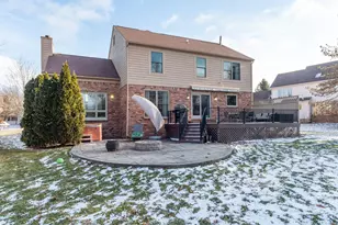 43121 Ashbury Dr, Novi, MI 48375 - Photo 4