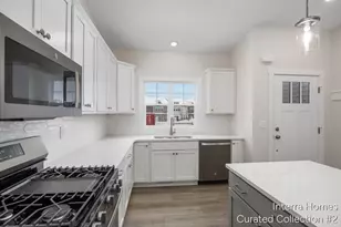 2835 W Cobblestone Ct. SE, Kentwood, MI 49512 - Photo 8