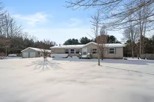 29541 40th Ave, Paw Paw, MI 49079 - Photo 1