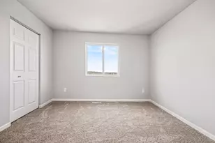 12937 High Rdg Ct, Freeport, MI 49325 - Photo 16