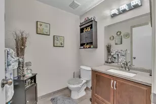 29104 Philadelphia Dr, New Baltimore, MI 48051 - Photo 20