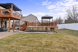 7166 Fay Dr, Belleville, MI 48111 - Photo 36