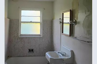 544 S 13th Street, Saginaw, MI 48601 - Photo 8