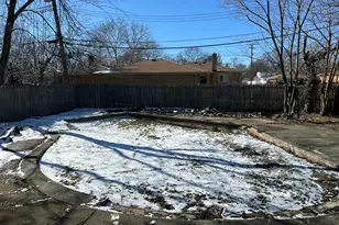 23181 Parklawn St, Oak Park, MI 48237 - Photo 4