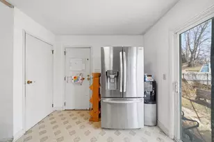 5566 Dogwood Dr, Jackson, MI 49201 - Photo 8