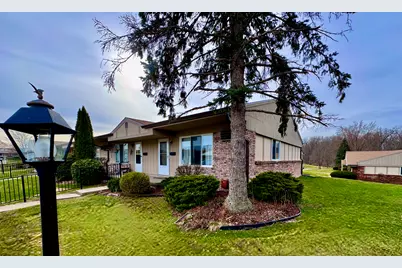 25225 Potomac Drive #8, South Lyon, MI 48178 - Photo 4