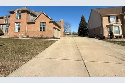 49308 Dominion Court, Canton, MI 48187 - Photo 32