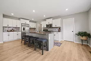 11558 Sessions Woods Dr W, Grand Rapids, MI 49534 - Photo 16