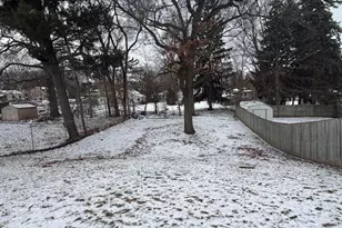 925 Burke Ave NE, Grand Rapids, MI 49503 - Photo 16