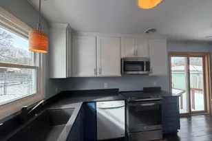 925 Burke Ave NE, Grand Rapids, MI 49503 - Photo 2