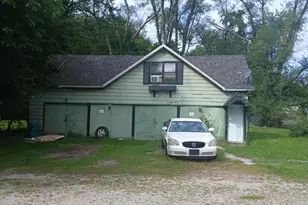 180 Emery Ave, Benton Harbor, MI 49022 - Photo 4