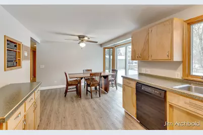 274 W Barton Street, Newaygo, MI 49337 - Photo 10