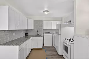 4474 16th St, Wyandotte, MI 48192 - Photo 14