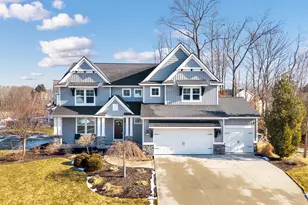 16575 Spring Tree Dr, Spring Lake, MI 49456 - Photo 2