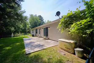 9155 Ivanhoe Dr, Onekama, MI 49675 - Photo 44