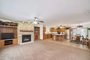 9155 Ivanhoe Dr, Onekama, MI 49675 - Photo 16