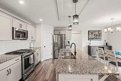 7918 Carlisle Crossings Boulevard SW, Byron Center, MI 49315 - Photo 6