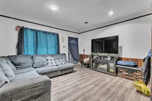 14216 Kentucky St, Detroit, MI 48238 - Photo 2