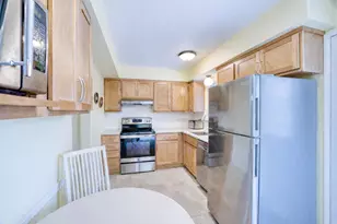 1434 Pine Valley Blvd, Ann Arbor, MI 48104 - Photo 12