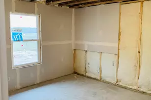 4904 Bethpage Dr NW, Comstock Park, MI 49321 - Photo 14