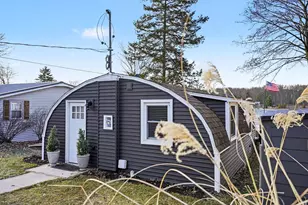 642 Swains Lake Dr, Concord, MI 49237 - Photo 2