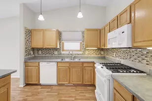 7140 Pamela Dr, Ypsilanti, MI 48197 - Photo 10