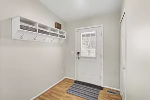 7140 Pamela Dr, Ypsilanti, MI 48197 - Photo 4